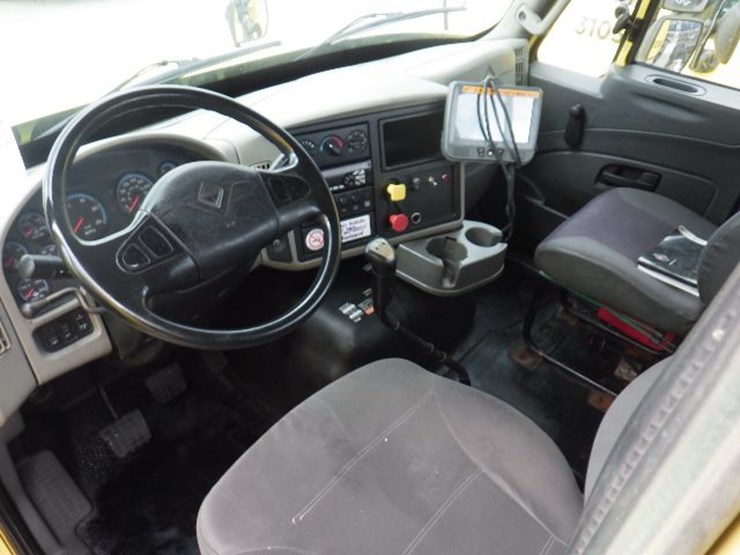 2016-international-8600-image-15