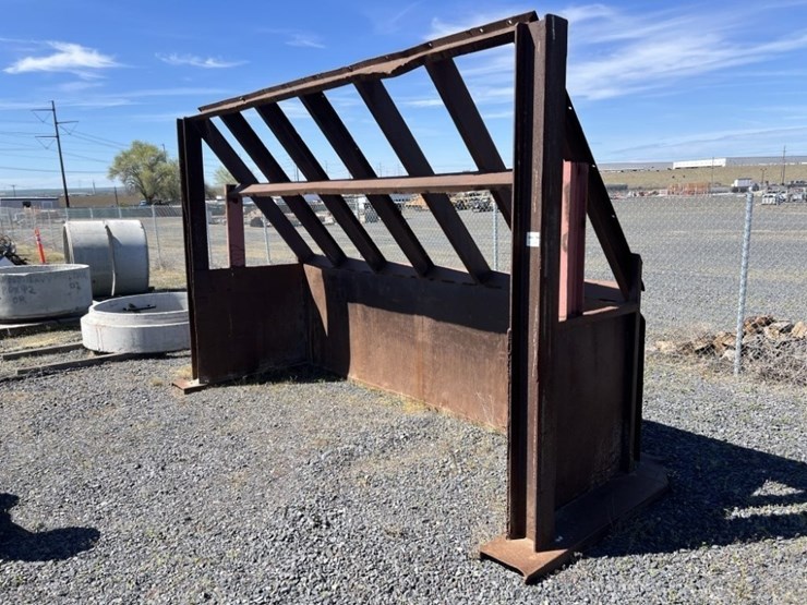 12'-grizzly-rock-screen-image-2