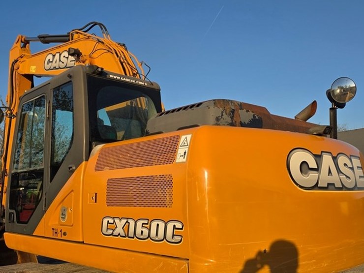 2014-case-cx160c-image-29