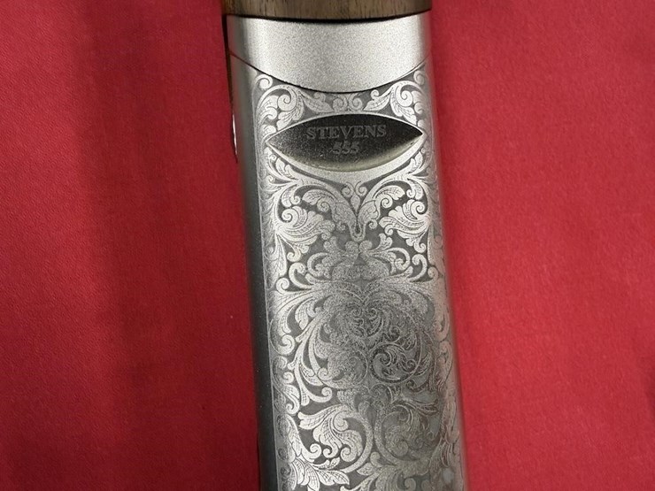 savage/stevens-555-12-gauge-shotgun-image-10