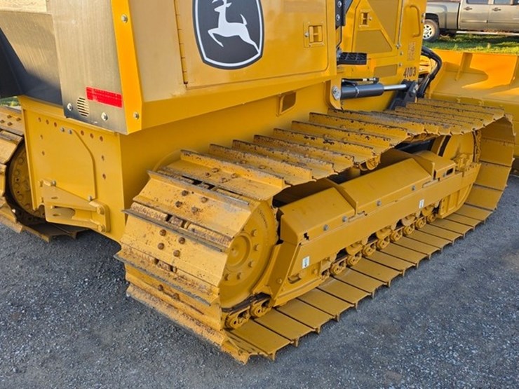 2023-deere-550-lgp-image-32