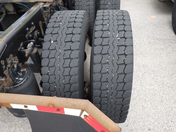 2016-international-8600-image-6