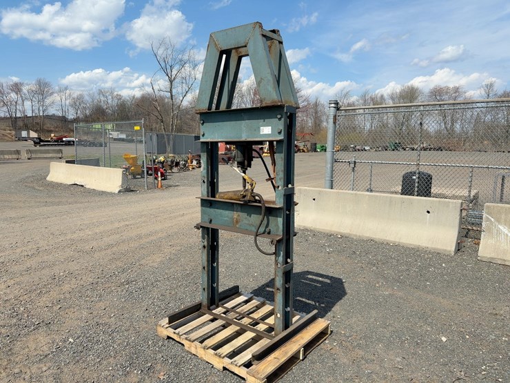 hydraulic-shop-press-image-1