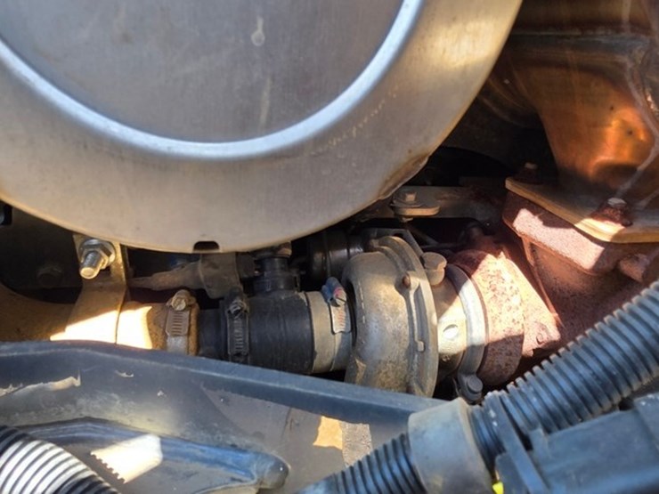 2018-deere-331g-image-46