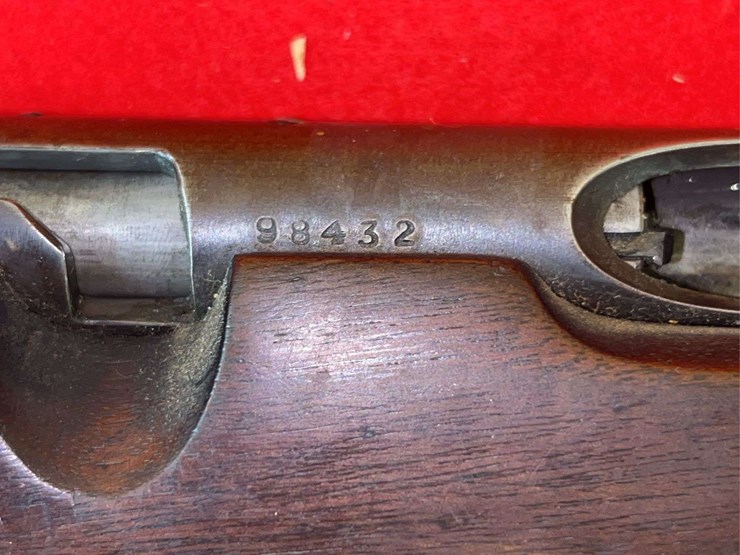 savage-sporter-.22-rifle,-bolt-action,-sn:-98432-image-13