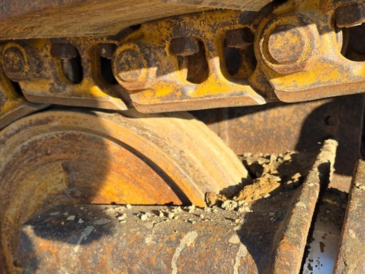 1997-caterpillar-d4h-image-23