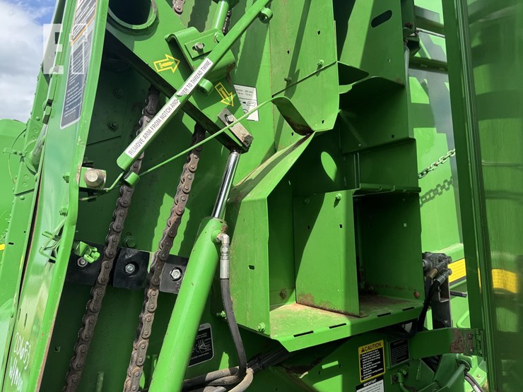 john-deere-569-image-16