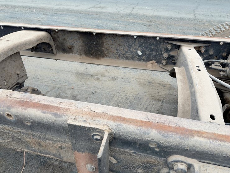 1989-ford-s/a-cab-and-chassis-image-14