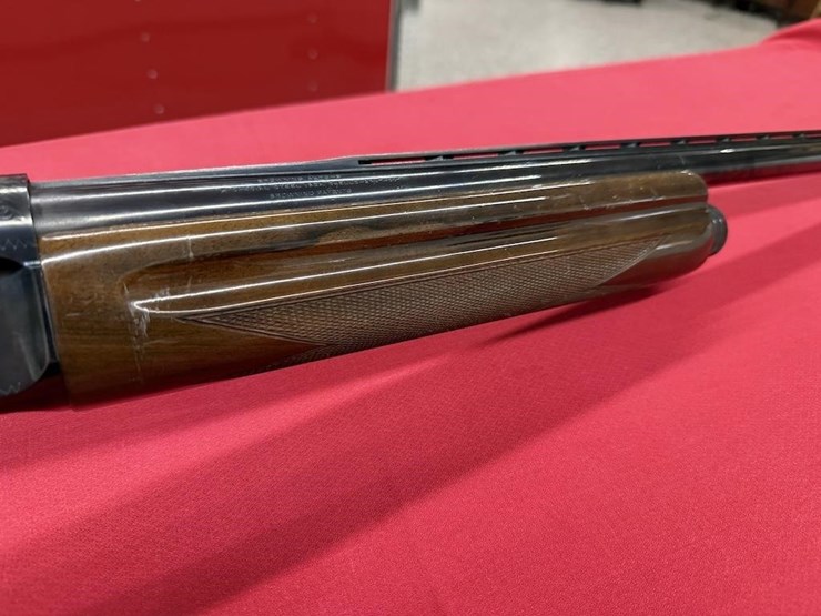 browning-light-twelve-12-gauge-shotgun-image-2