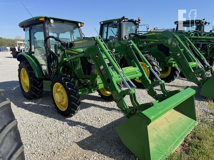 2022-john-deere-5055e-image-3