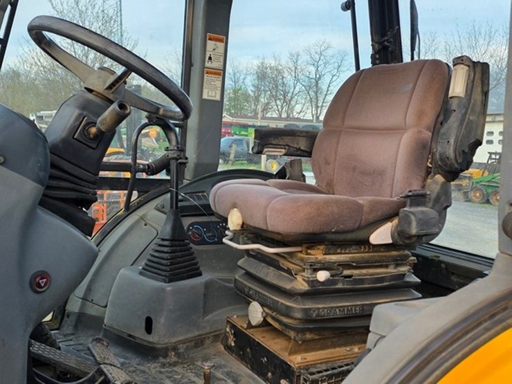 2009-new-holland-b95b-image-59