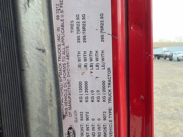 2013-mack-pinnacle-cxu613-image-29