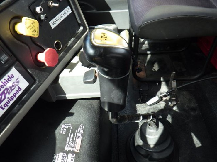 2016-international-8600-image-15