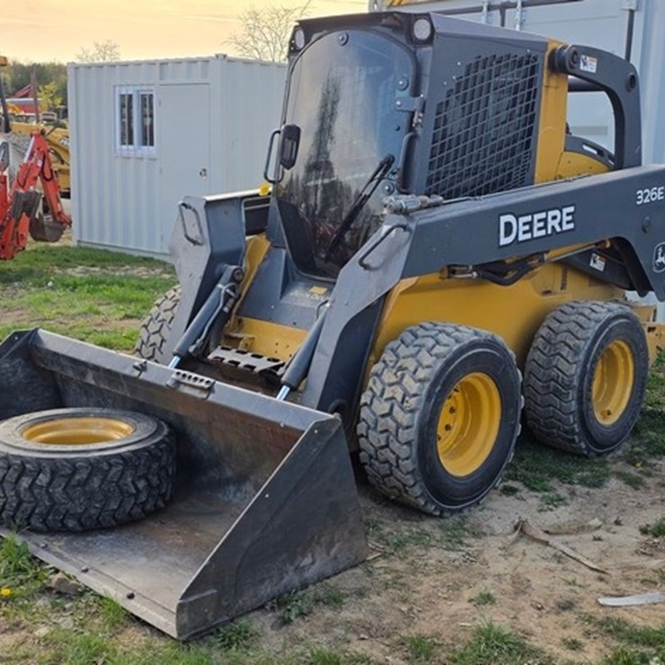 2014 DEERE 326E