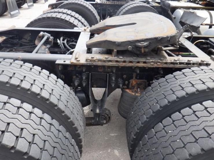 2016-international-8600-image-5