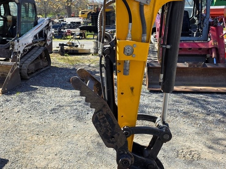 2021-jcb-35z-1-image-44