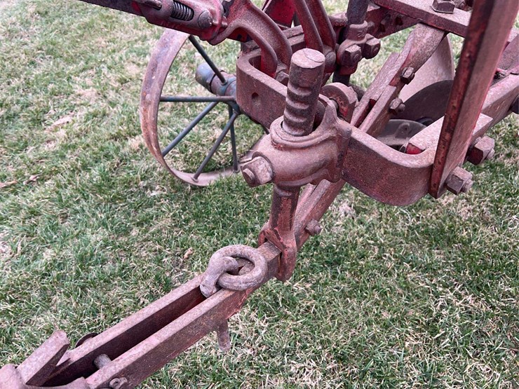 oliver-no.-100-plow-image-37