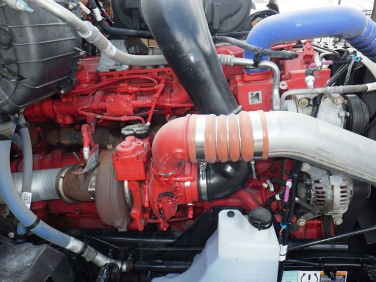 2023-kenworth-t680-image-22