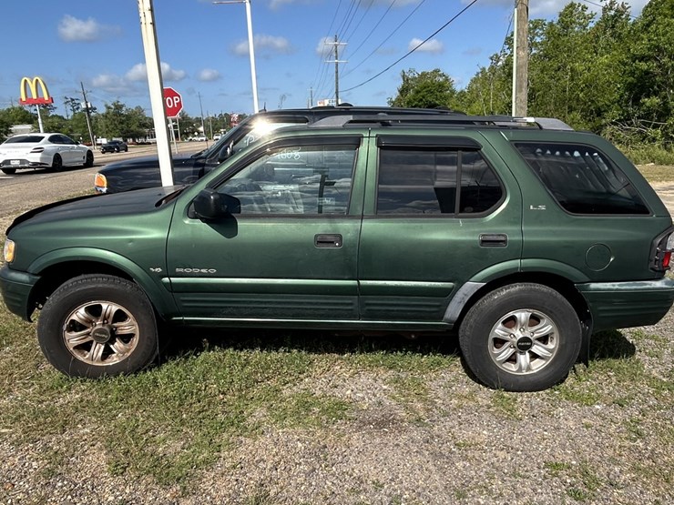 2001-isuzu-rodeo-image-2