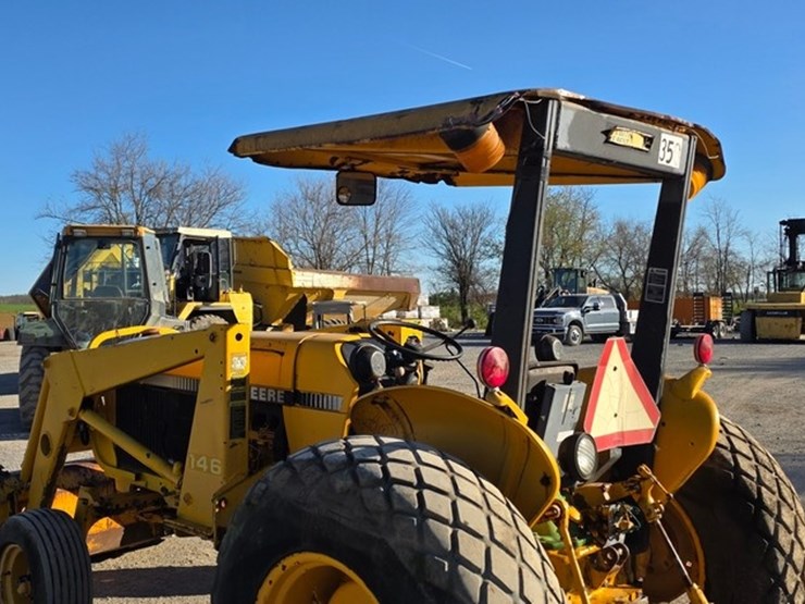 john-deere-2355-image-21