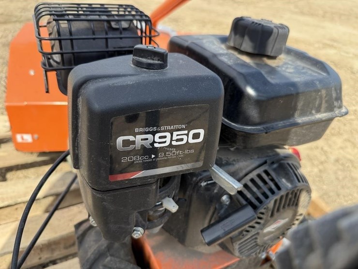 yard-max-yp7065-power-sweeper-image-7