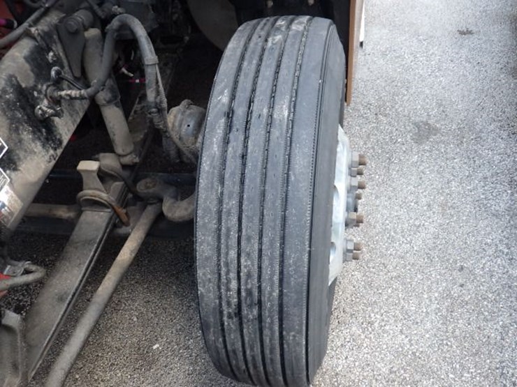 2023-kenworth-t680-image-19