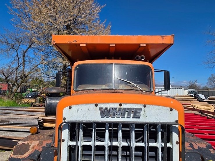 1974-white-construcktor-image-35