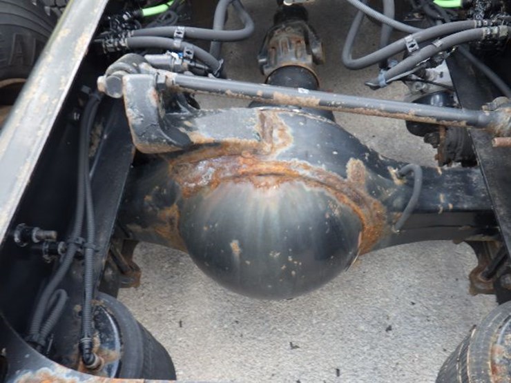 2016-international-8600-image-11