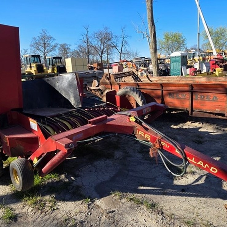 NEW HOLLAND 166