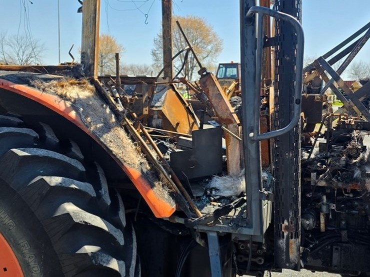 kubota-m110-image-12