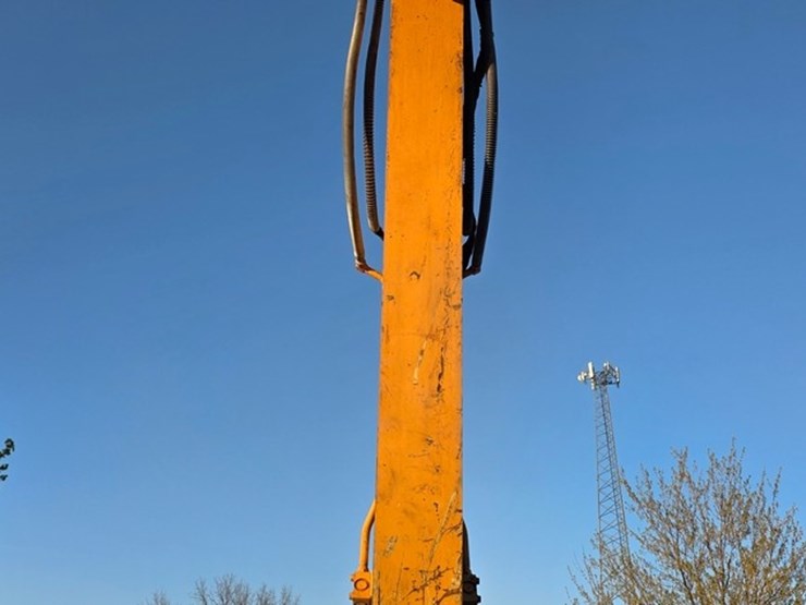 2014-case-cx160c-image-56