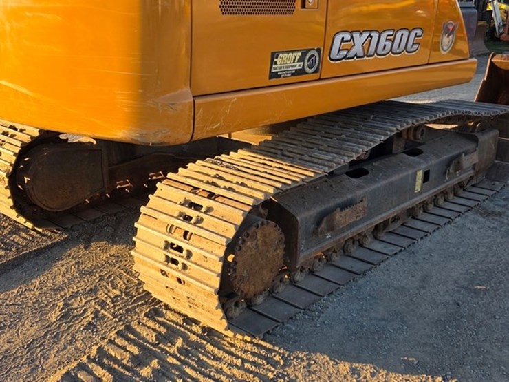 2014-case-cx160c-image-32