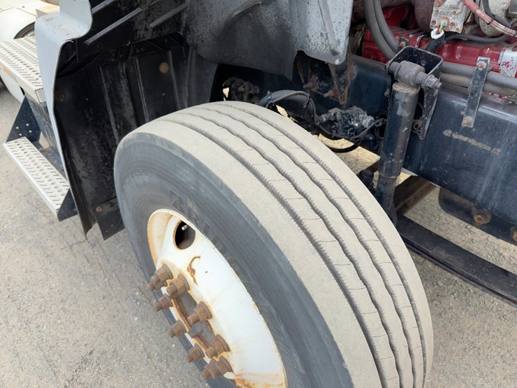 2013-mack-pinnacle-cxu613-image-12