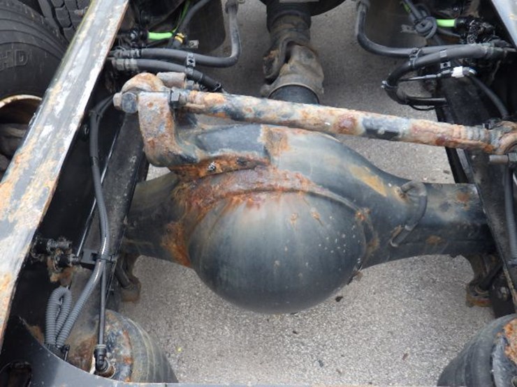 2016-international-8600-image-9