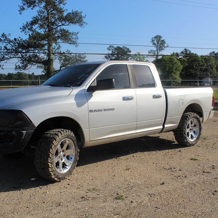 2011 DODGE RAM 1500
