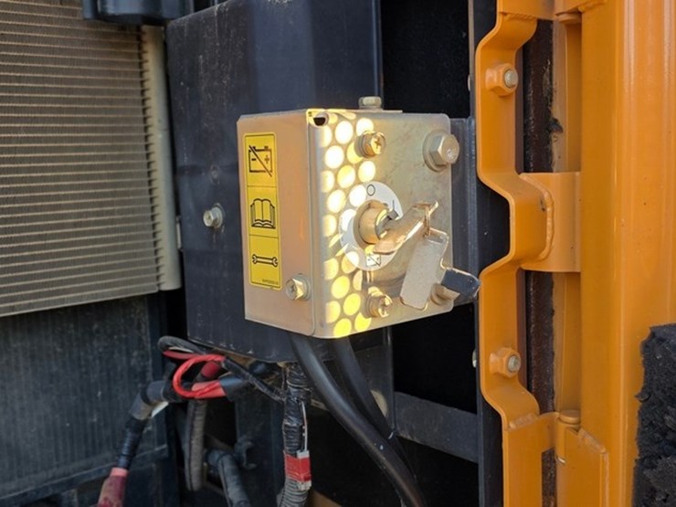 2014-case-cx160c-image-69