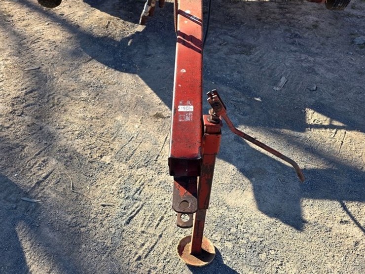 new-holland-166-image-14