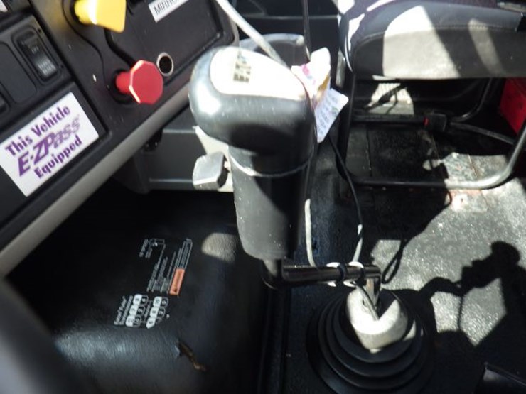 2016-international-8600-image-15