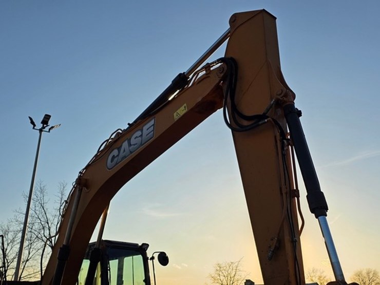 2014-case-cx160c-image-61