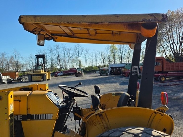 john-deere-2355-image-24