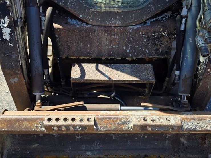 2015-bobcat-t450-image-33