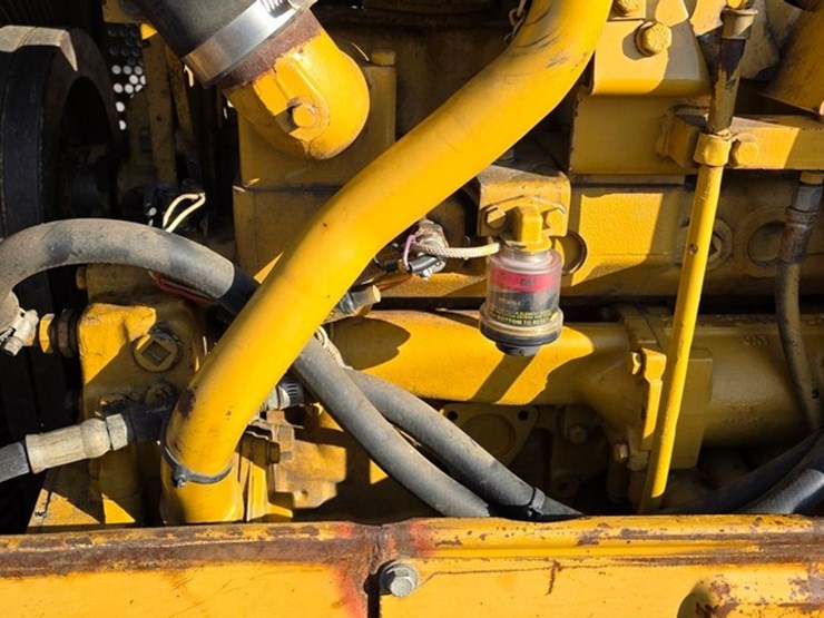 1997-caterpillar-d4h-image-60