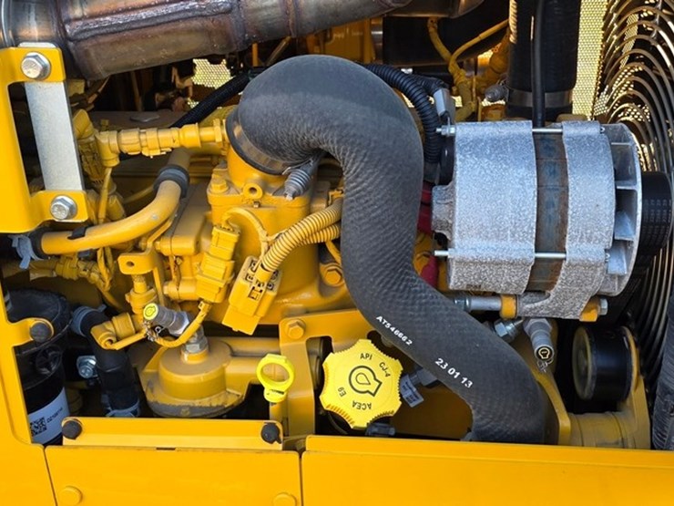 2023-deere-550-lgp-image-60