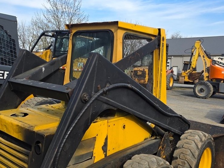 1988-new-holland-l555-image-17