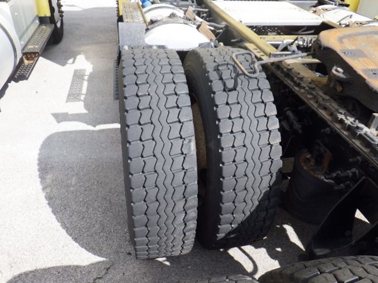 2016-international-8600-image-13