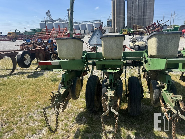 john-deere-7000-image-12