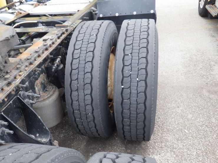 2016-international-8600-image-6