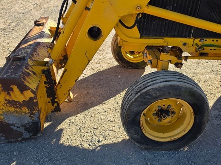 john-deere-2355-image-27