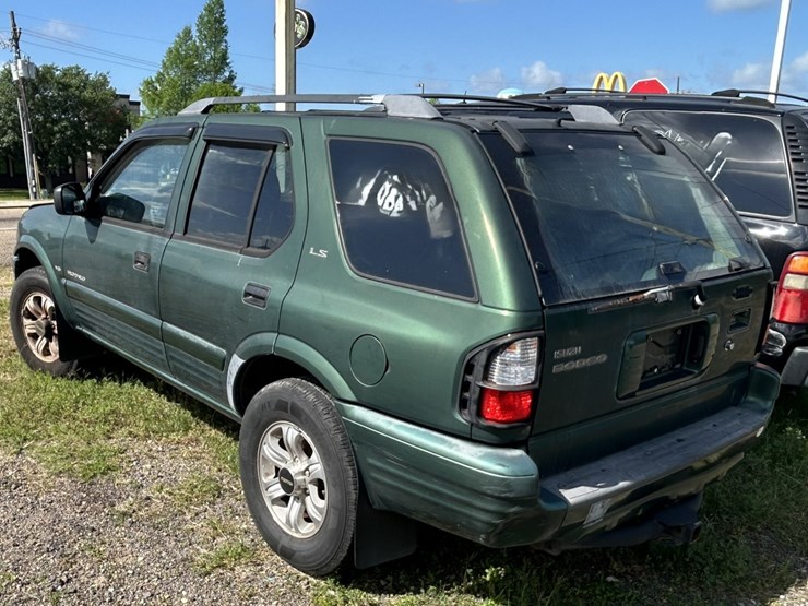 2001-isuzu-rodeo-image-3