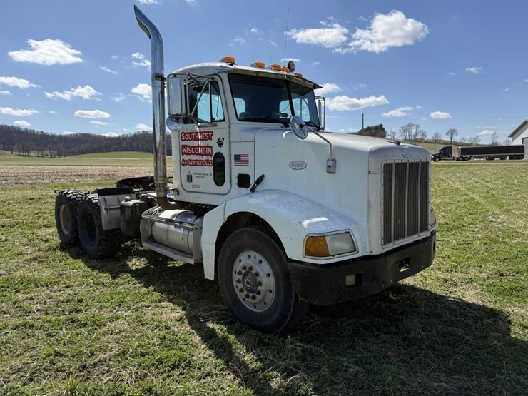 1996-peterbilt-385-image-3